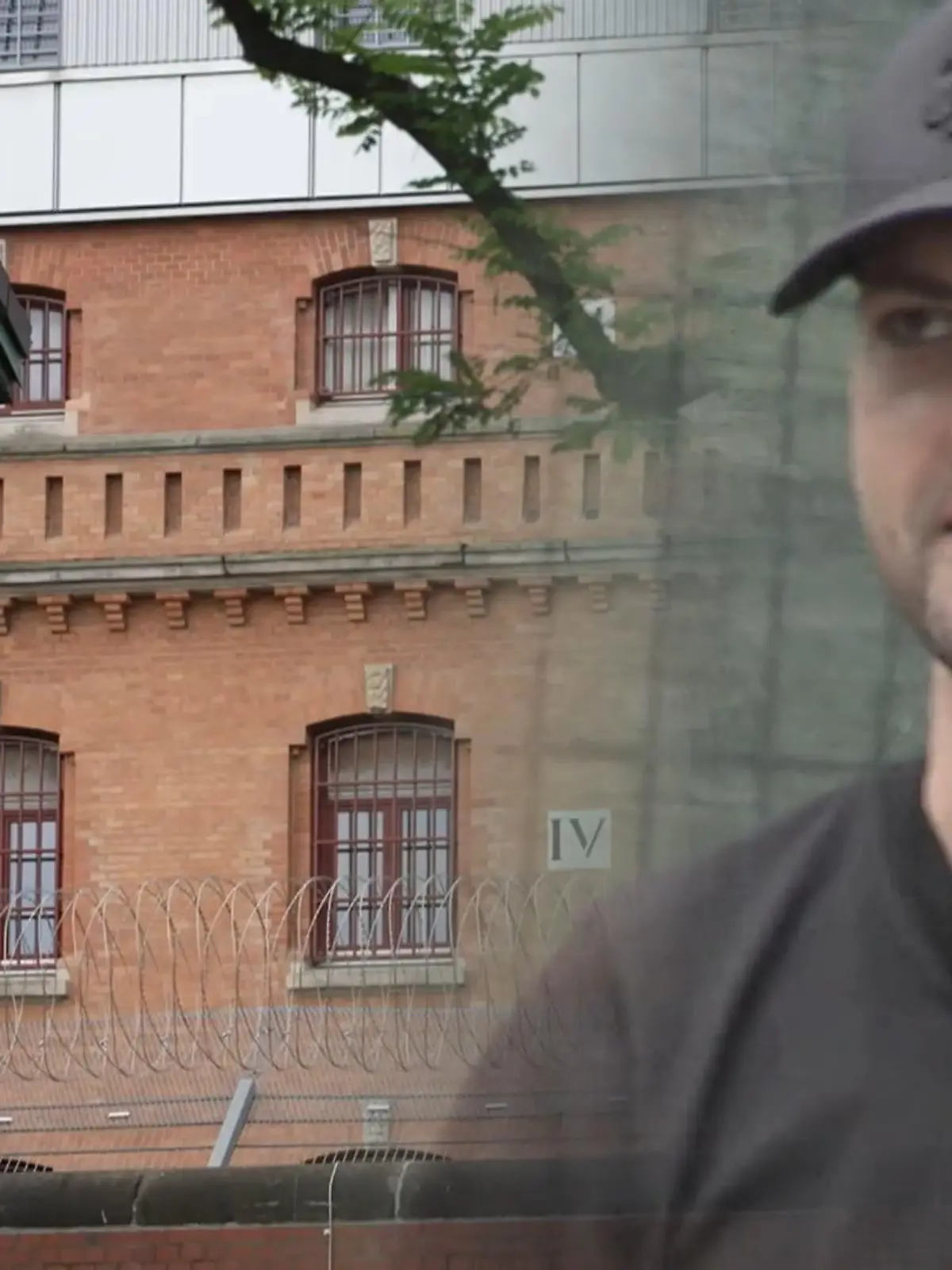 Bild zu: "Jimi Blue Ochsenknecht im Gefängnis - und bald ausgeliefert?"