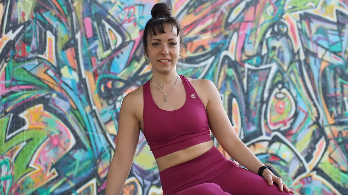 Christina Braun veröffentlich auf Instagram unter dem Namen jumona.de Workout-Videos.