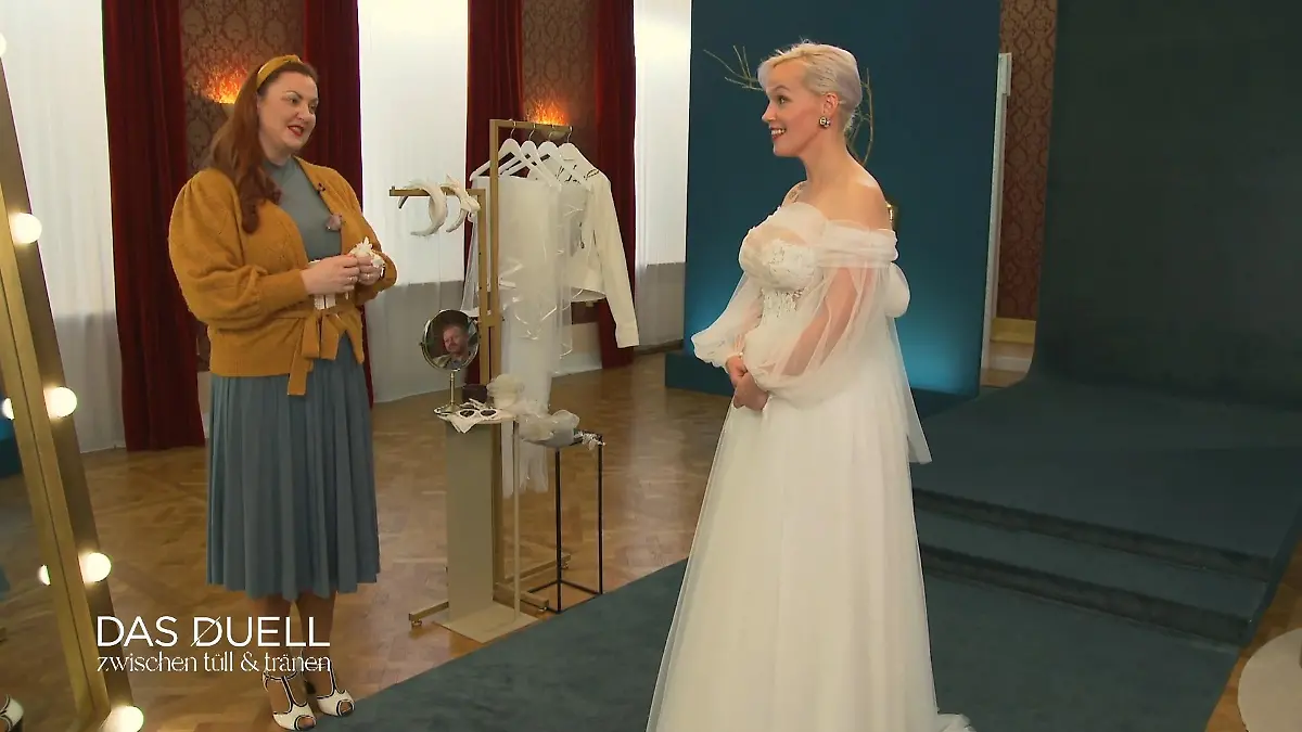 Wird Bea zu einer Prinzessin? Ein Boho-Kleid soll her