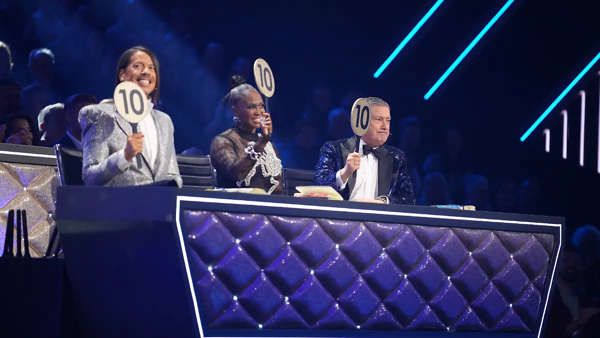 Jorge González (l.), Motsi Mabuse und Joachim Llambi