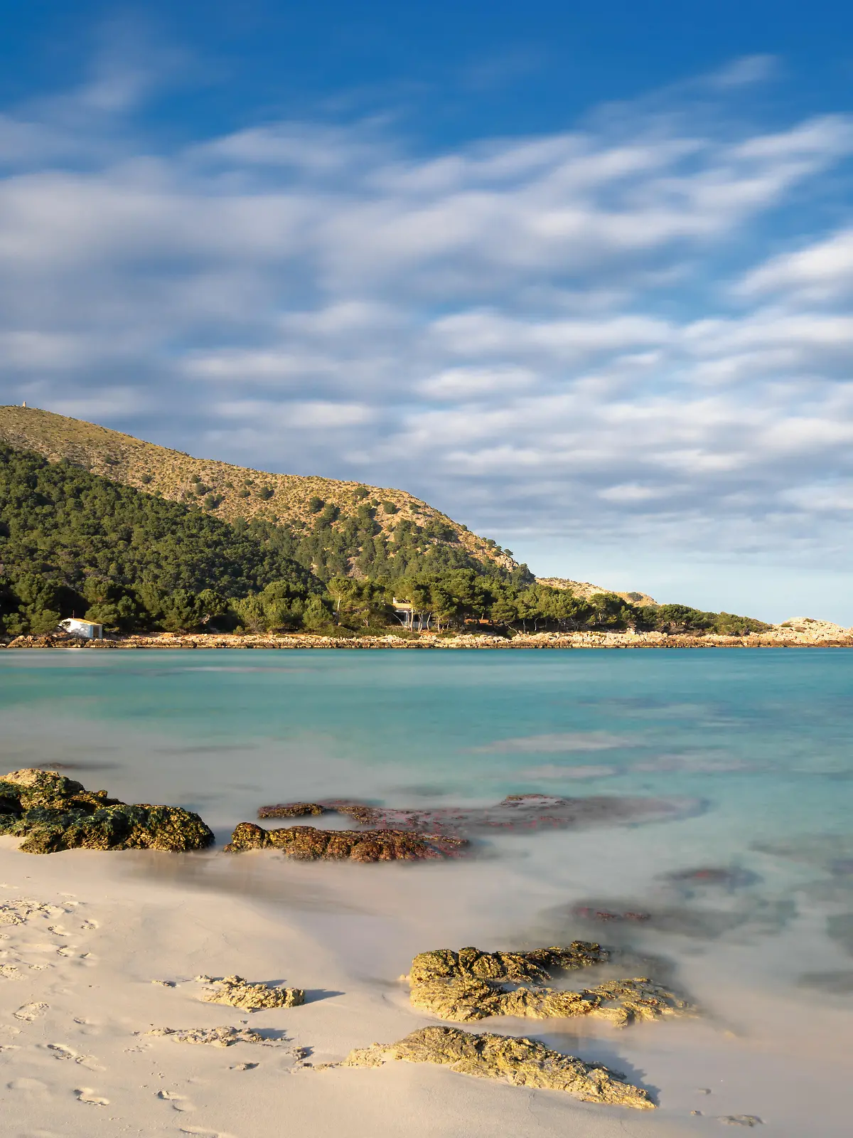 Bild zu: "Tourist stürzt auf Mallorca in den Tod – vor den Augen seiner Freundin"