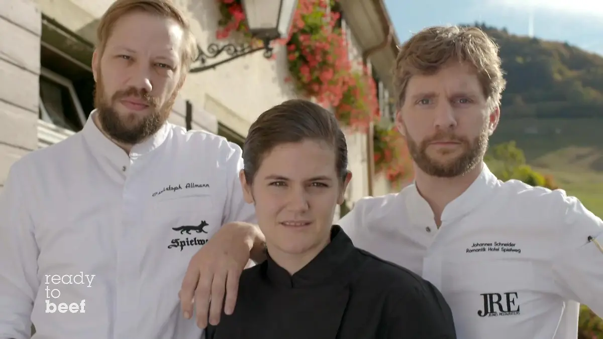 Das ist Viktoria Fuchs mit ihrem Team Sie treten bei "ready to beef!" an