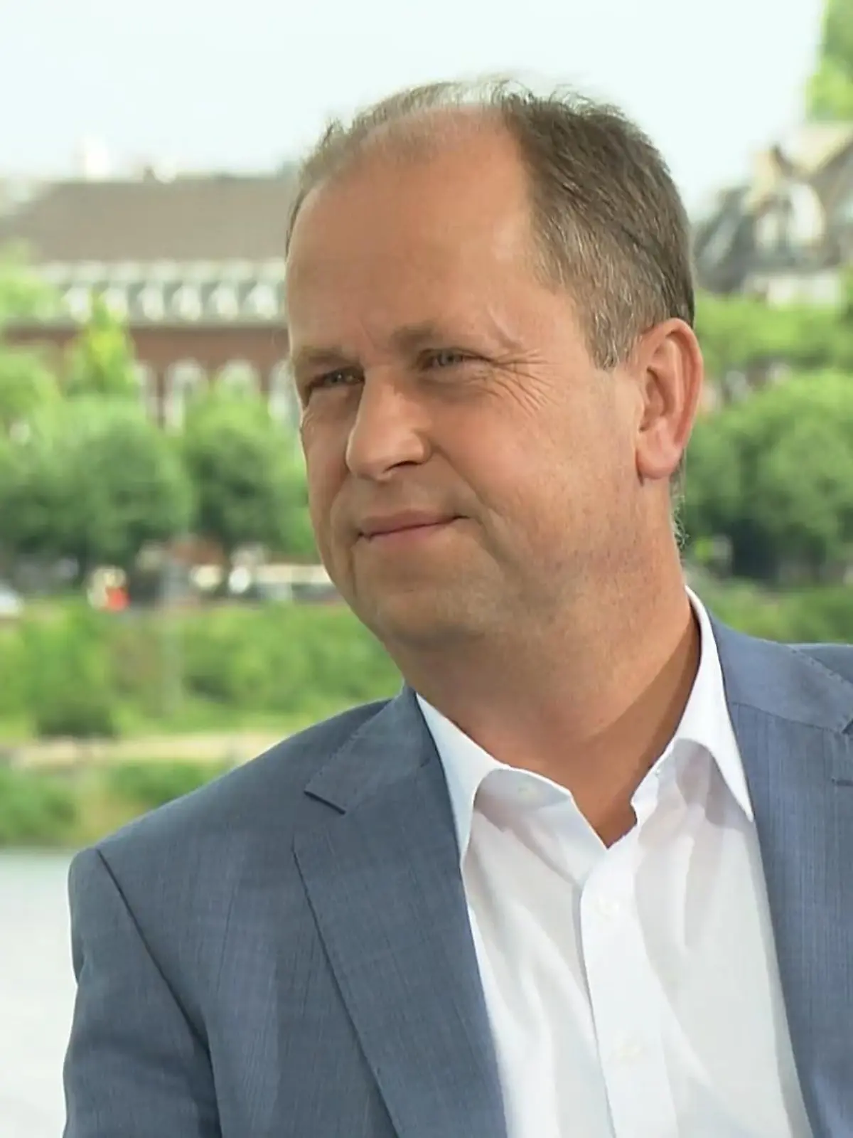Bild zu: "Gespräch mit NRW-Vizeminsterpräsid. Joachim Stamp (FDP)"