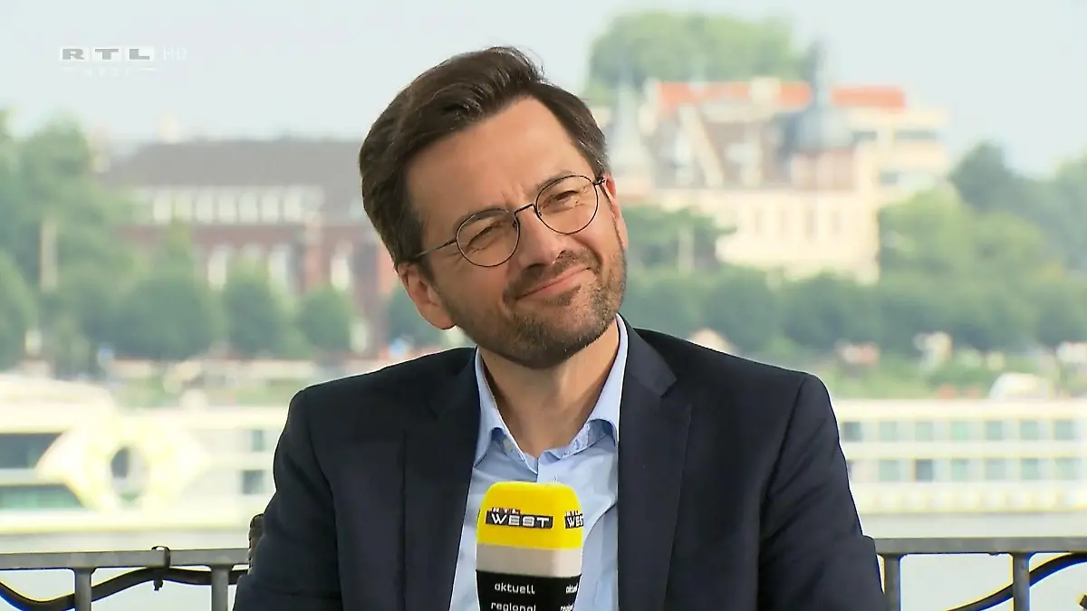 Gespräch mit NRW-Oppositionsführer Thomas Kutschaty (SPD) RTL WEST Sommerplausch