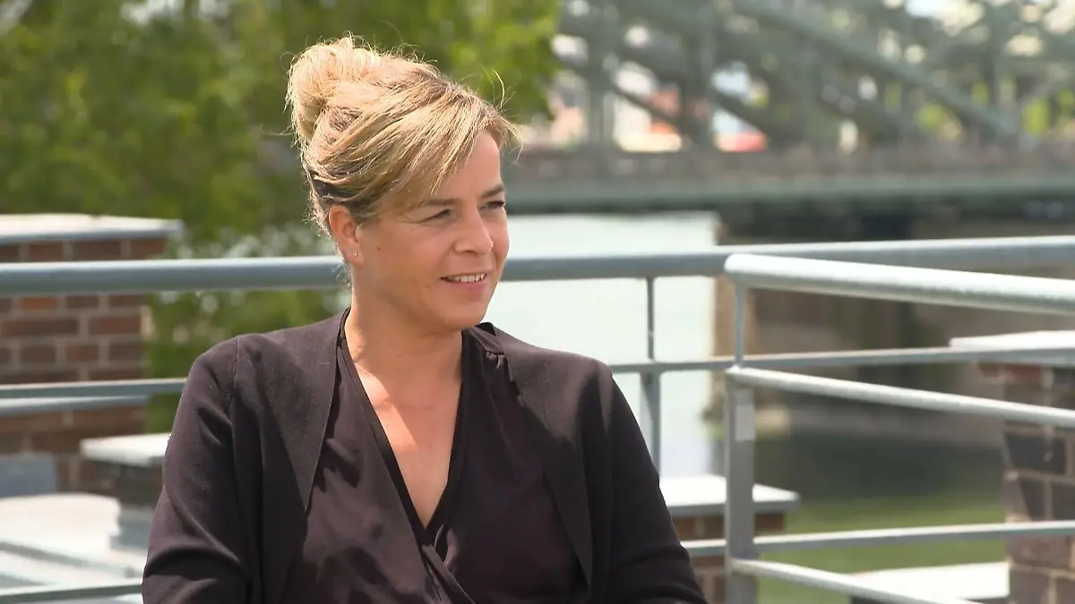 Gespräch mit NRW-Vizeministerpräsid. Mona Neubaur (Grüne) RTL WEST Sommerplausch