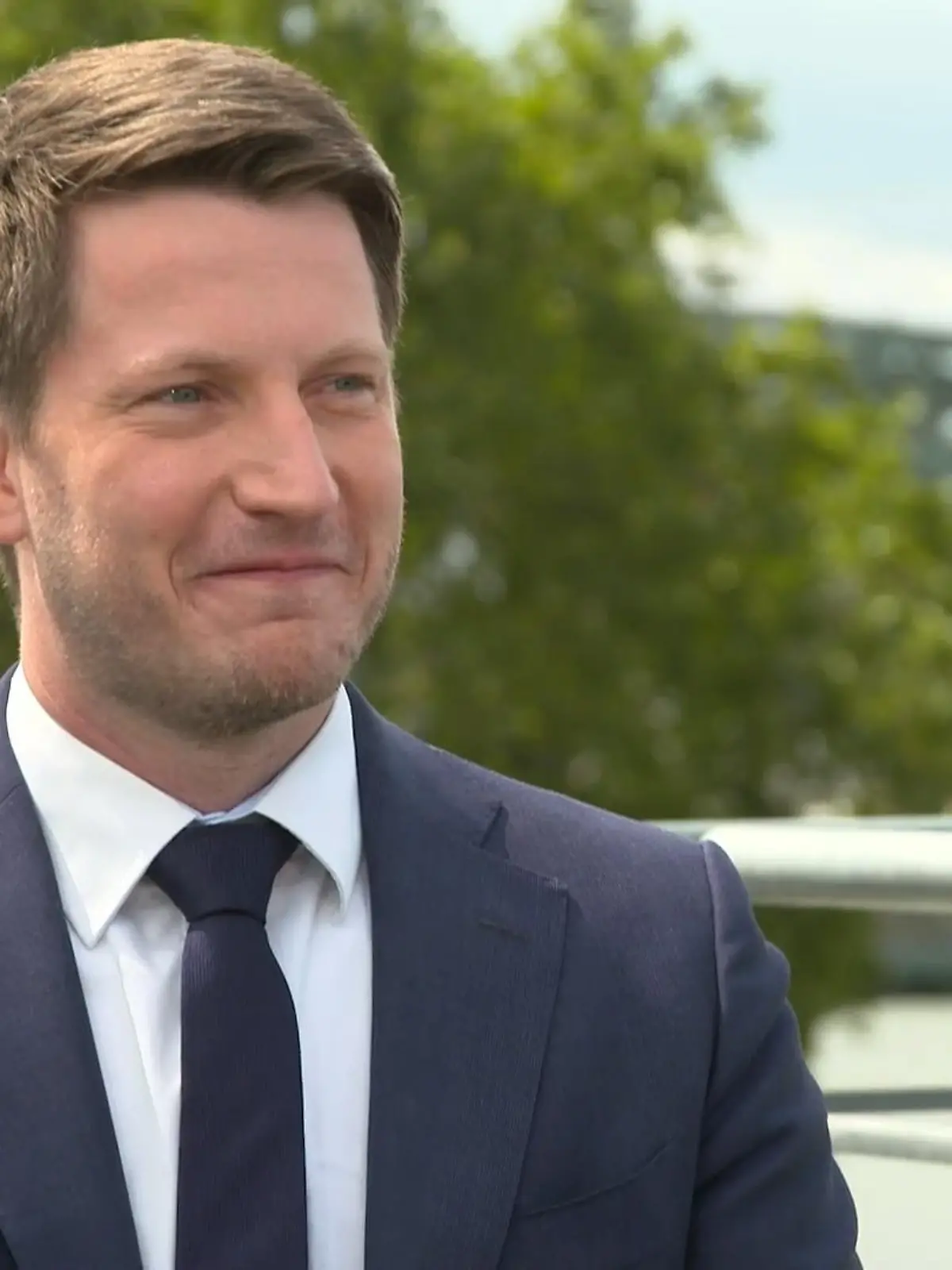 Bild zu: "Gespräch mit NRW-Parteichef Martin Vincentz (AfD)"