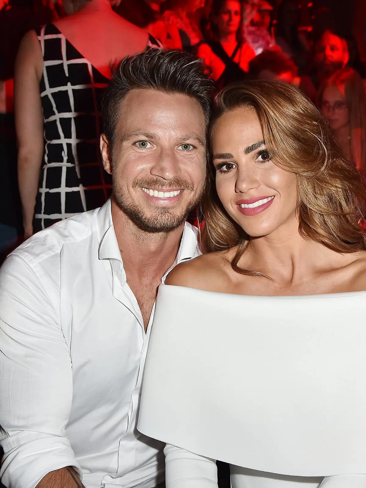 Sebastian Pannek und Angelina Heger bei der Guido Maria Kretschmer Modenschau im Rahmen der Mercedes-Benz Fashion Week Frühjahr/Sommer am 1.07.2019 in Berlin MBFW Fashionweek 2019 Juli in Berlin- Guido Maria Kretschmer Fashionshow *** Sebastian Pannek and Angelina Heger at the Guido Maria Kretschmer Fashion Show as part of the Mercedes Benz Fashion Week Spring Summer 1 07 2019 in Berlin MBFW Fashionweek 2019 July in Berlin Guido Maria Kretschmer Fashion Show PUBLICATIONxINxGERxSUIxAUTxONLY  