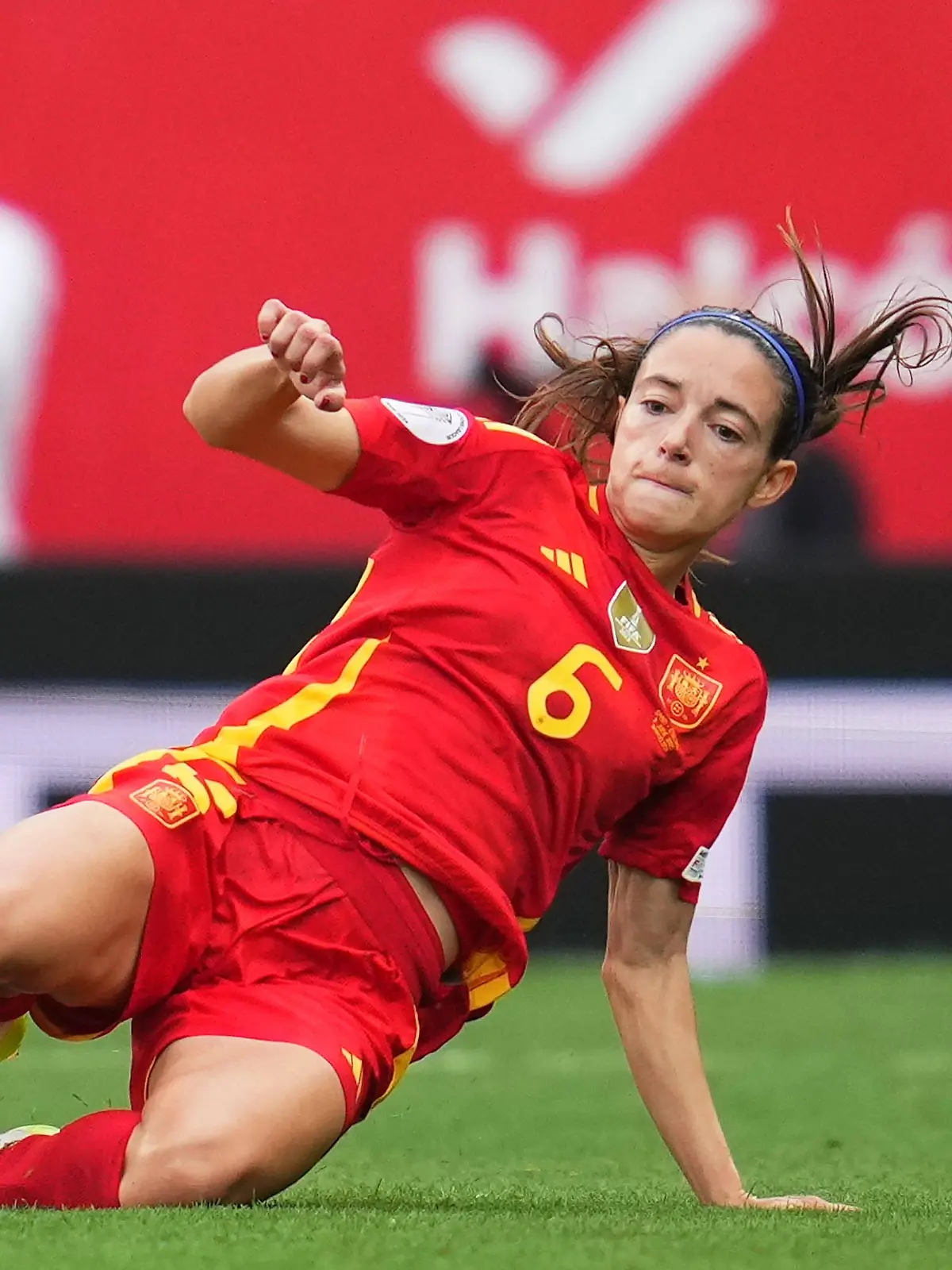 Aitana Bonmati hat eine Hirnhautentzündung erlitten