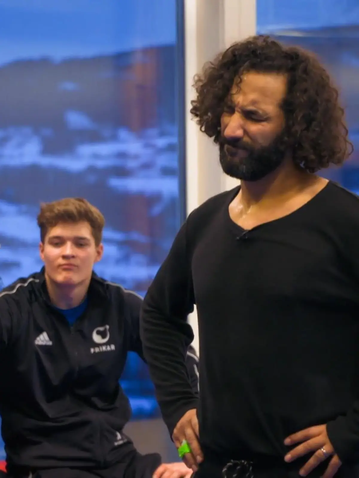 Schmerzhaftes Training für Massimo Sinató