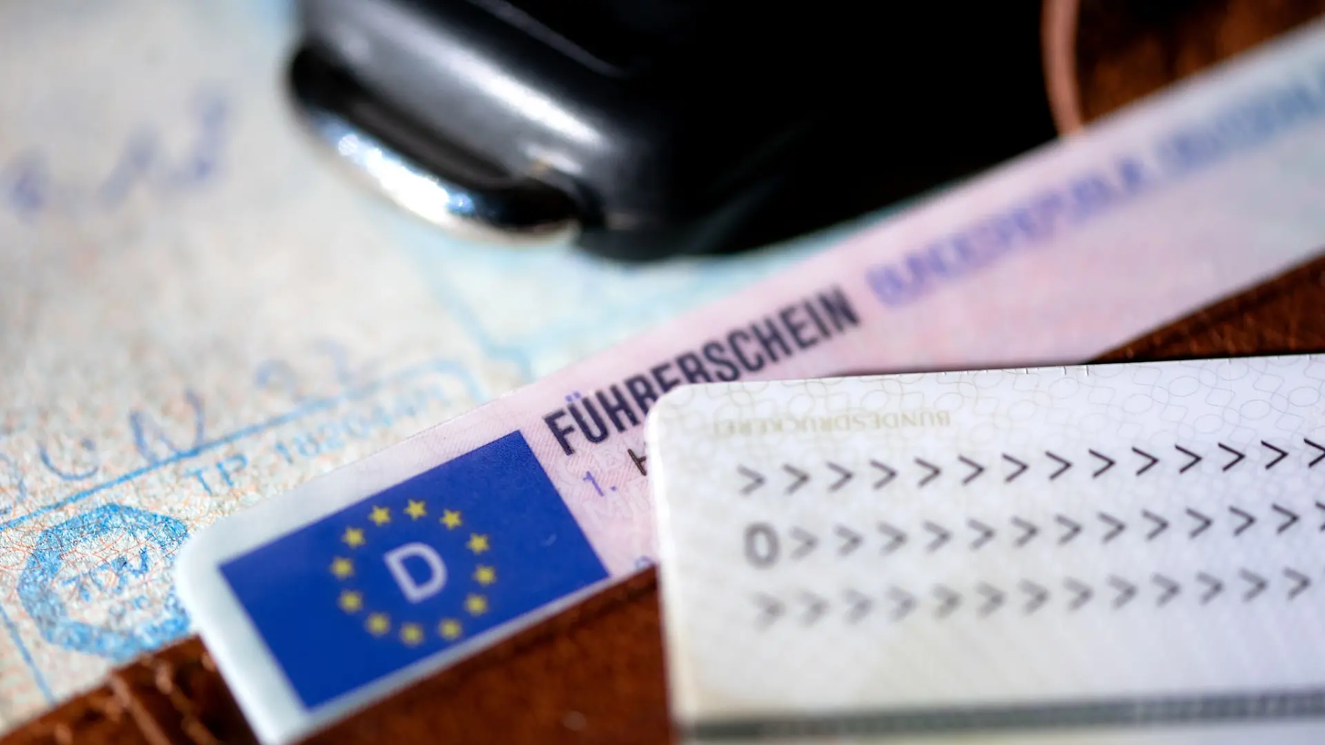 Hunderte Führerscheinbesitzer haben im vergangenen Jahr in Thüringen die Fahrerlaubnis wegen Gesundheitsproblemen zumindest zeitweise verloren (Symbolfoto).