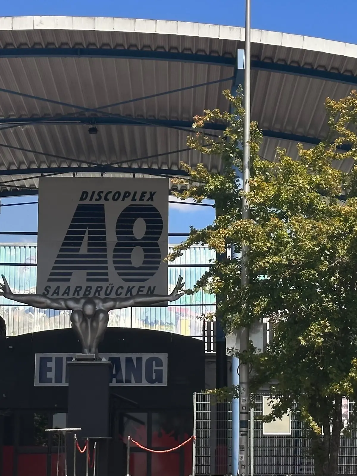Der Vorfall soll sich in der Disco A8 in Saarbrücken ereignet haben. 