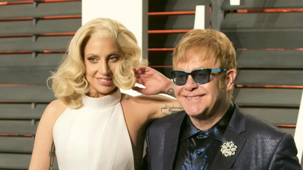 Überraschung: Lady Gaga singt mit Ariana Grande und Elton John