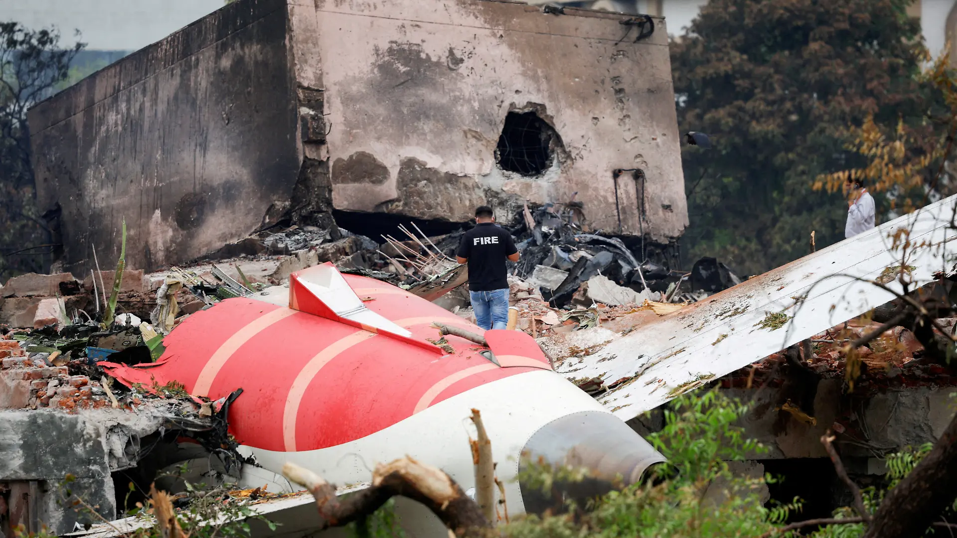 Wie genau es zu dem Flugzeug-Unglück kommen konnte, ist noch unklar, doch es gibt einen schrecklichen Verdacht.