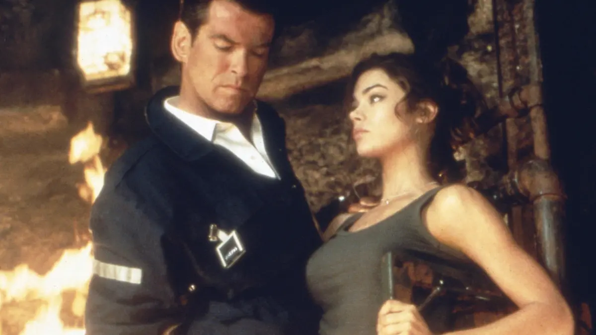 picture alliance: Denise Richards als Dr. Chrismas Jones