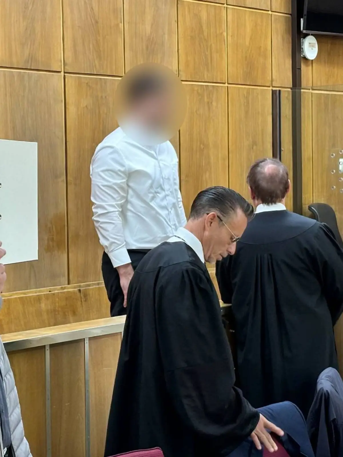 Bild zu: "Kriminelle Beamte? Polizisten sollen Drogendealer erpresst und bestohlen haben  "