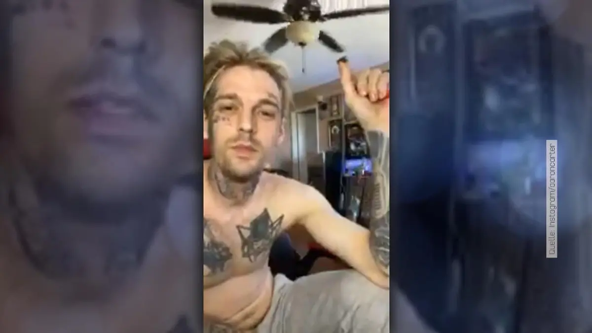 So skurril verkündet Aaron Carter, dass er Vater wird Papa-News bei Aaron Carter