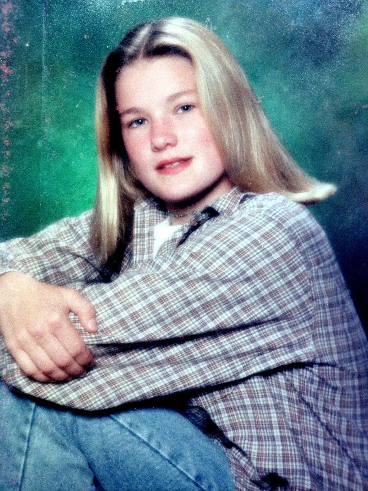 Molly Bishs Leiche wird 2003 gefunden 