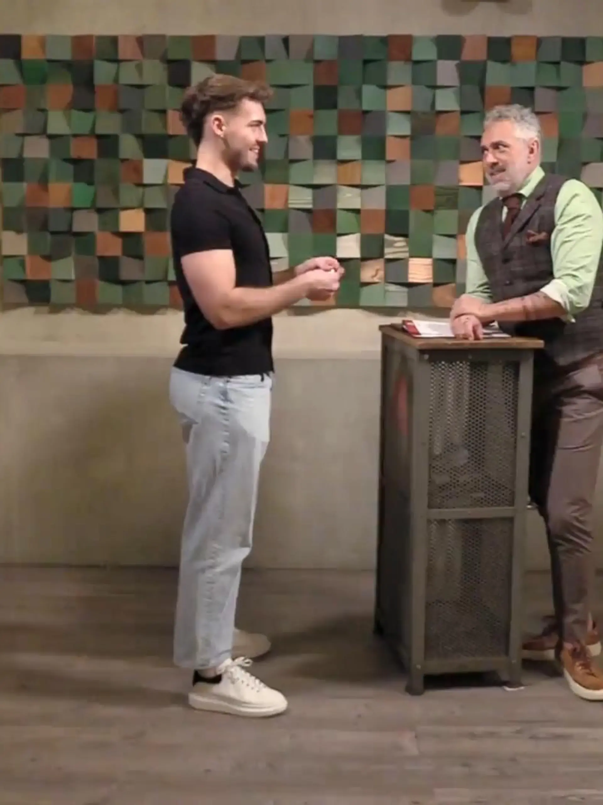 Bild zu: "Kaugummi beim First Date geht ja wohl gar nicht, meint Roland Trettl"