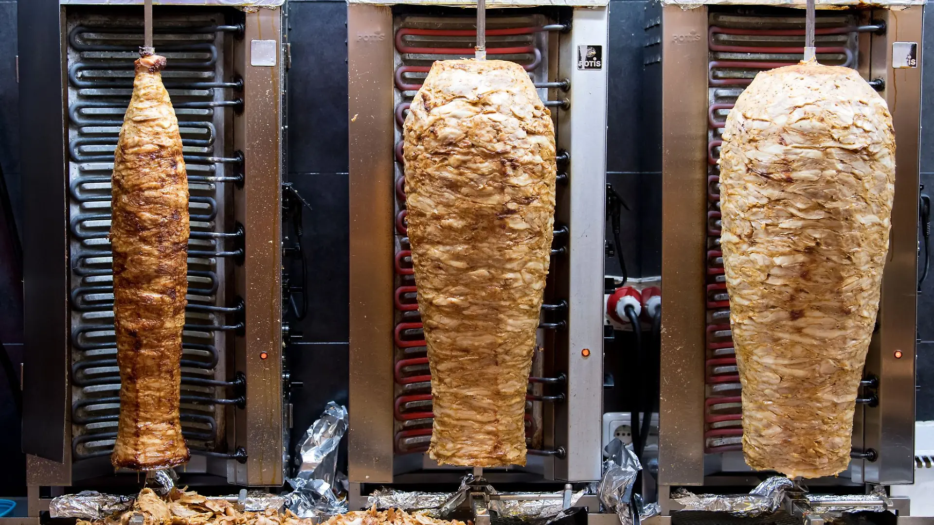 40 Dönerspieße wurden an einem Feldweg in Niedersachsen entsorgt. (Symbolbild)