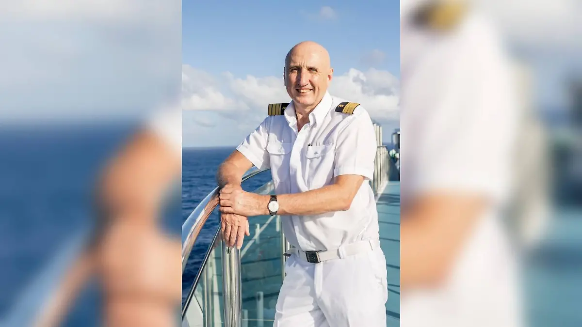 Dr. Reinhard Friedl ist seit 2017 Schiffsarzt auf Schiffen von TUI Mein Schiff.