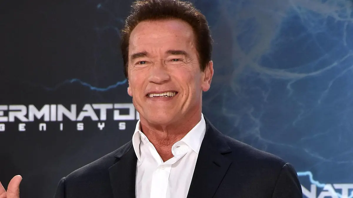 Arnold Schwarzenegger bei der Terminator: Genisys Kino Premiere am 21.06.2015 in Berlin Terminator Genisys Kinopremiere in Berlin, 2015 PUBLICATIONxINxGERxSUIxAUTxONLY