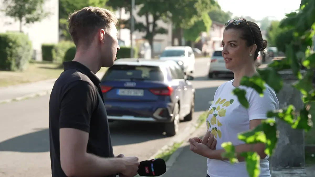 RTL-Reporter Yannick Seeber im Gespräch mit Katrin S. Ihre Tochter musste den brutalen Angriff mitansehen.