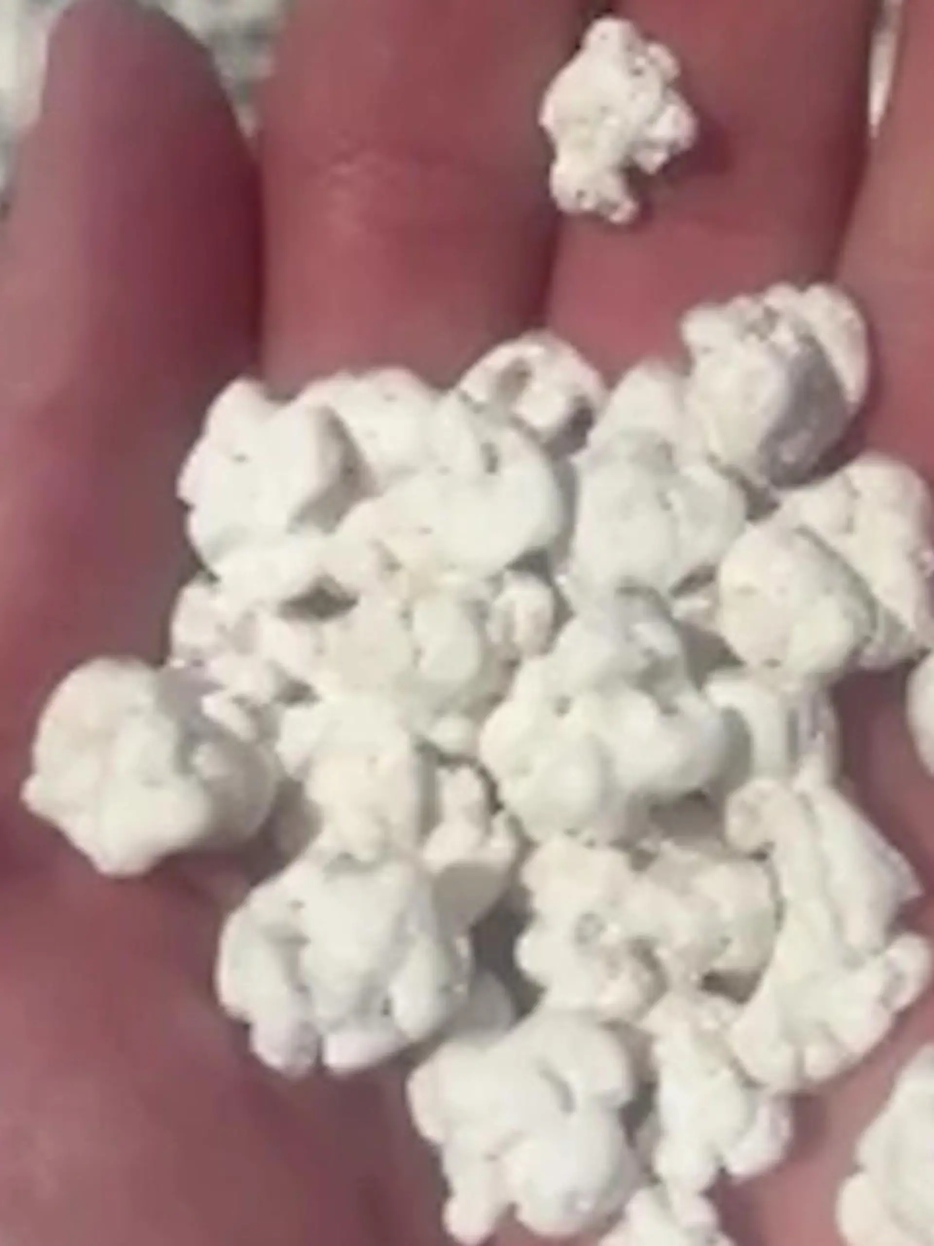 Strand voller Popcorn?! Dieses Urlaubsmitbringsel kann richtig teuer werden