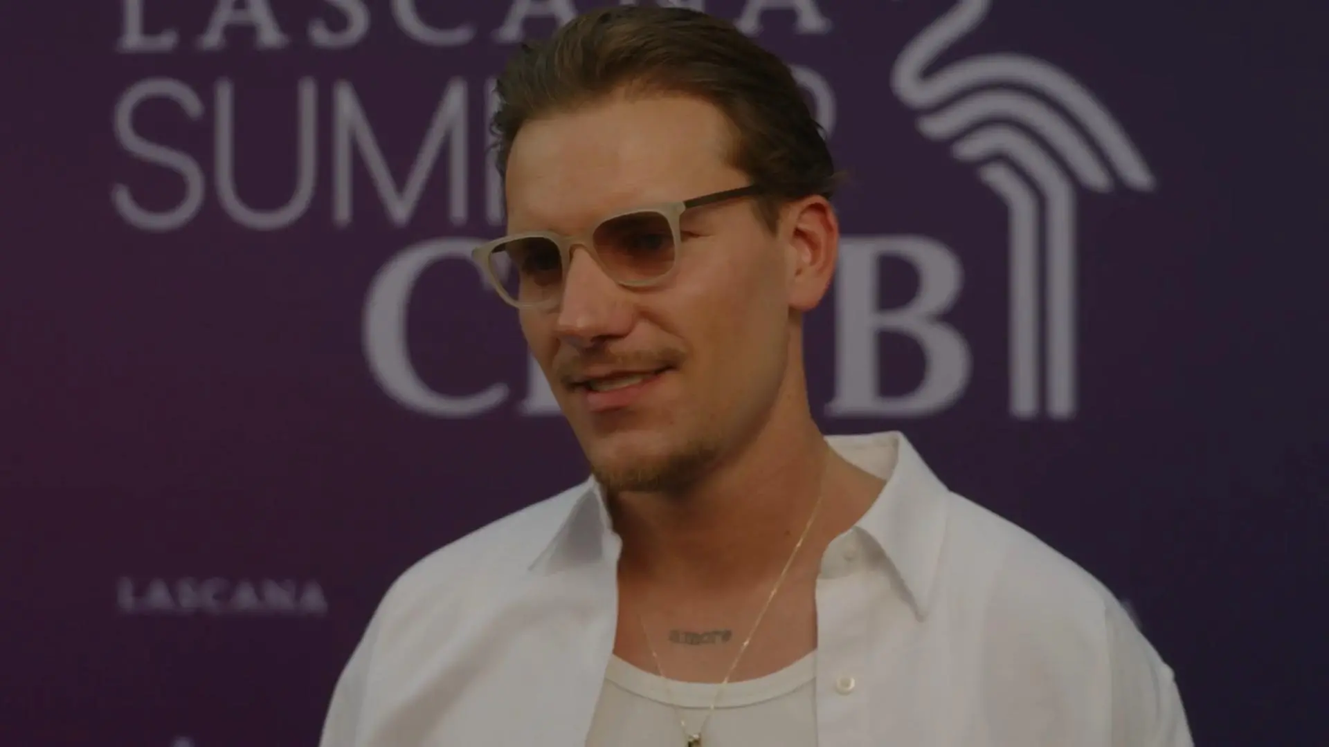Felix Stein, wie läuft's sich so auf dem roten Teppich? Die Bachelors 2025: Coole Premiere