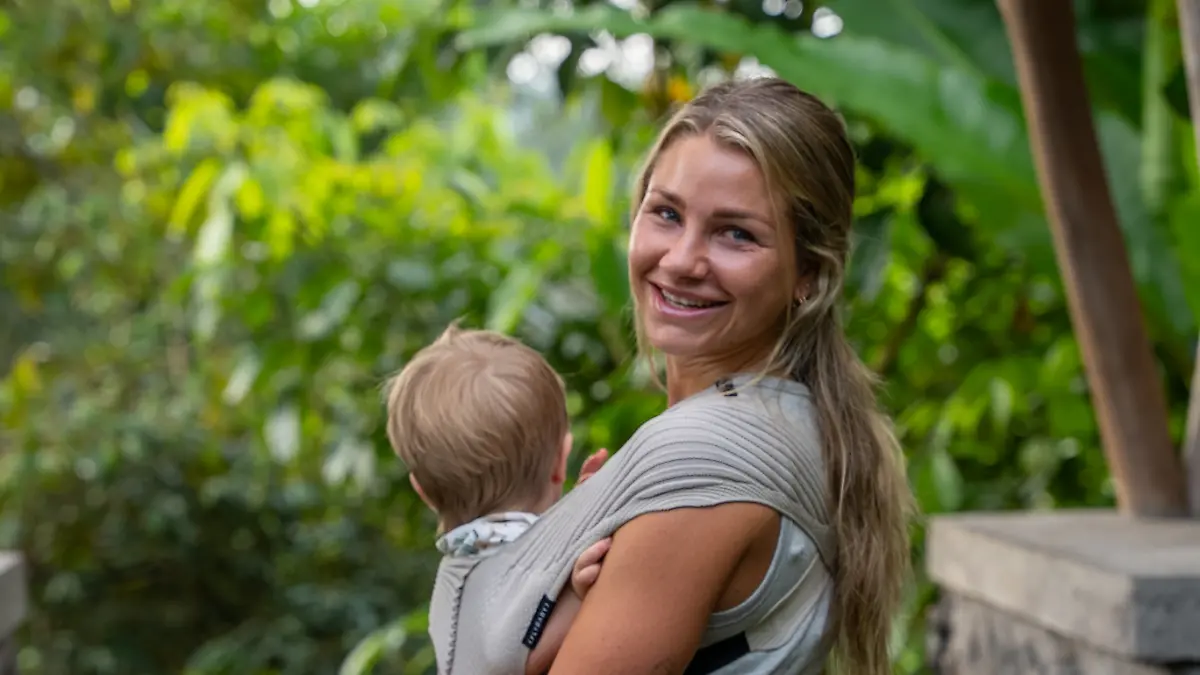 Antonia Elena mit ihrem einjährigen Sohn Noah. 