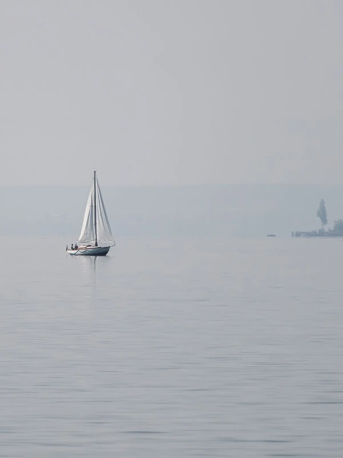 Bild zu: "Bootsausflug am Bodensee endet tödlich! Deutsche stirbt nach Crash"