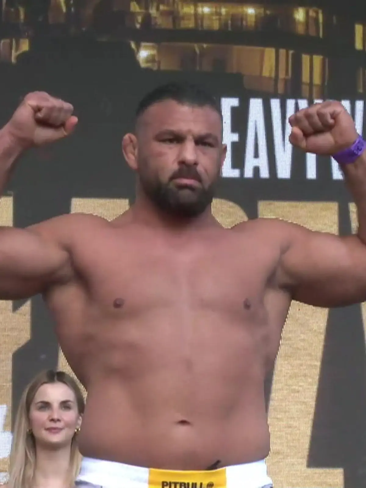 Bild zu: "1,78-Meter-"Kran" sieht sich in MMA zu Größerem berufen"