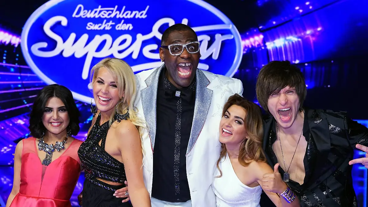 Die "DSDS"-Halbfinalisten stehen fest.. V.l.: Duygu Goenel, Chanelle Wyrsch, Alphonso Williams, Maria Voskania und Alexander Jahnke. Auf dem Foto fehlt aus Jugendschutzgründen Noah Schärer. Verwendung der Bilder für Online-Medien ausschließlich mit folgender Verlinkung:"Alle Infos zu "Deutschland sucht den Superstar" im Special bei RTL.de: http://www.rtl.de/cms/sendungen/superstar.html