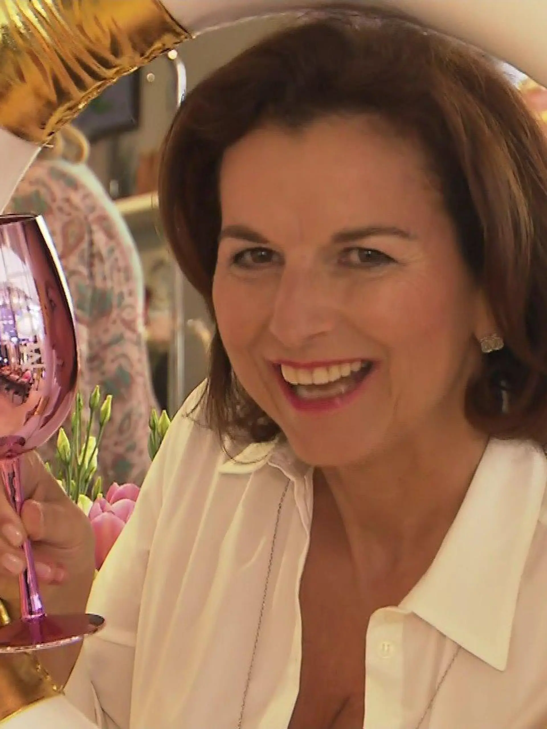 Claudia Obert liebt Alkohol - auch bei der Wiedereröffnung ihrer Boutique