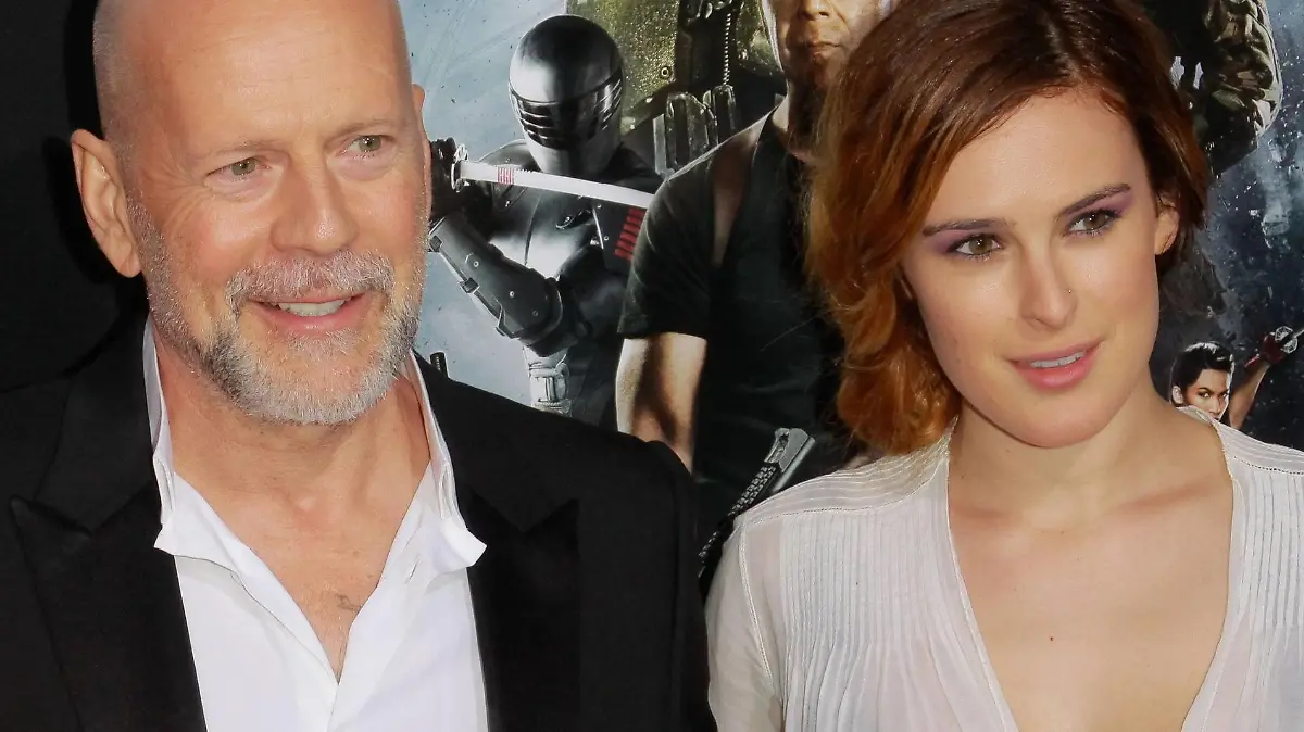 Bildnummer: 59466732 Datum: 28.03.2013 Copyright: imago/United Archives International
G.I. Joe: Retaliation Premiere Bruce Willis, wife Emma Heming-Willis and Rumer Willis Los Angeles USA Bruce Willis, wife Emma Heming-Willis and Rumer Willis at the Premiere of Paramount Pictures G.I. Joe: Retaliation . Arrivals held at TCL Chinese Theatre in Hollywood, CA, March 28, 2013. PUBLICATIONxINxGERxSUIxAUTxONLY Entertainment people xas x1x 2013 quer 2013 Premiere Red Carpet Event o0 privat Familie Frau Ehefrau Kind Tochter
59466732 Date 28 03 2013 Copyright Imago United Archives International G I Joe Retaliation Premiere Bruce Willis wife Emma Heming Willis and Rumer Willis Los Angeles USA Bruce Willis wife Emma Heming Willis and Rumer Willis AT The Premiere of Paramount Pictures G I Joe Retaliation Arrivals Hero AT TCL Chinese Theatre in Hollywood Approx March 28 2013 PUBLICATIONxINxGERxSUIxAUTxONLY Entertainment Celebrities x1x 2013 horizontal 2013 Premiere Red Carpet Event o0 private Family Woman Wife Child Daughter