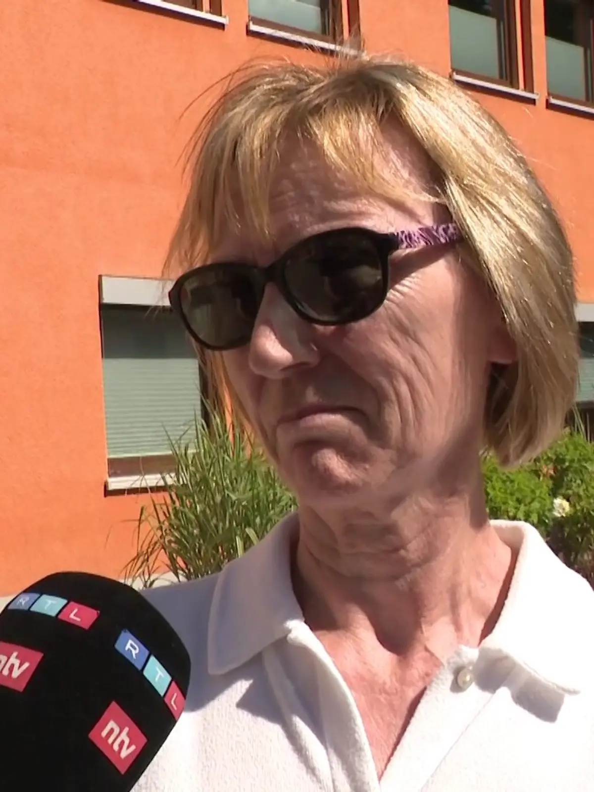 Bild zu: "15-Jährige lag tot in Wald! Tatverdächtige in Haft – Anwohner schockiert"