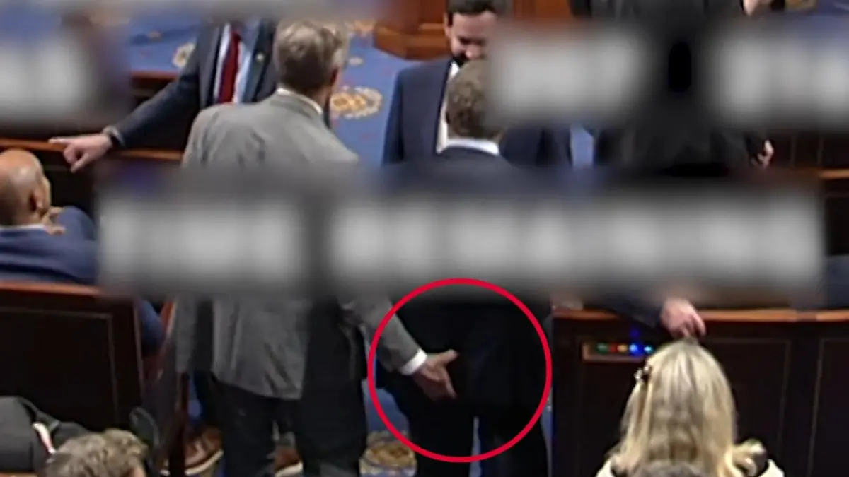 Po-Schreck im US-Parlament! Abgeordneter grapscht Kollegen ans Hinterteil Während Abstimmung über neues Trump-Gesetz