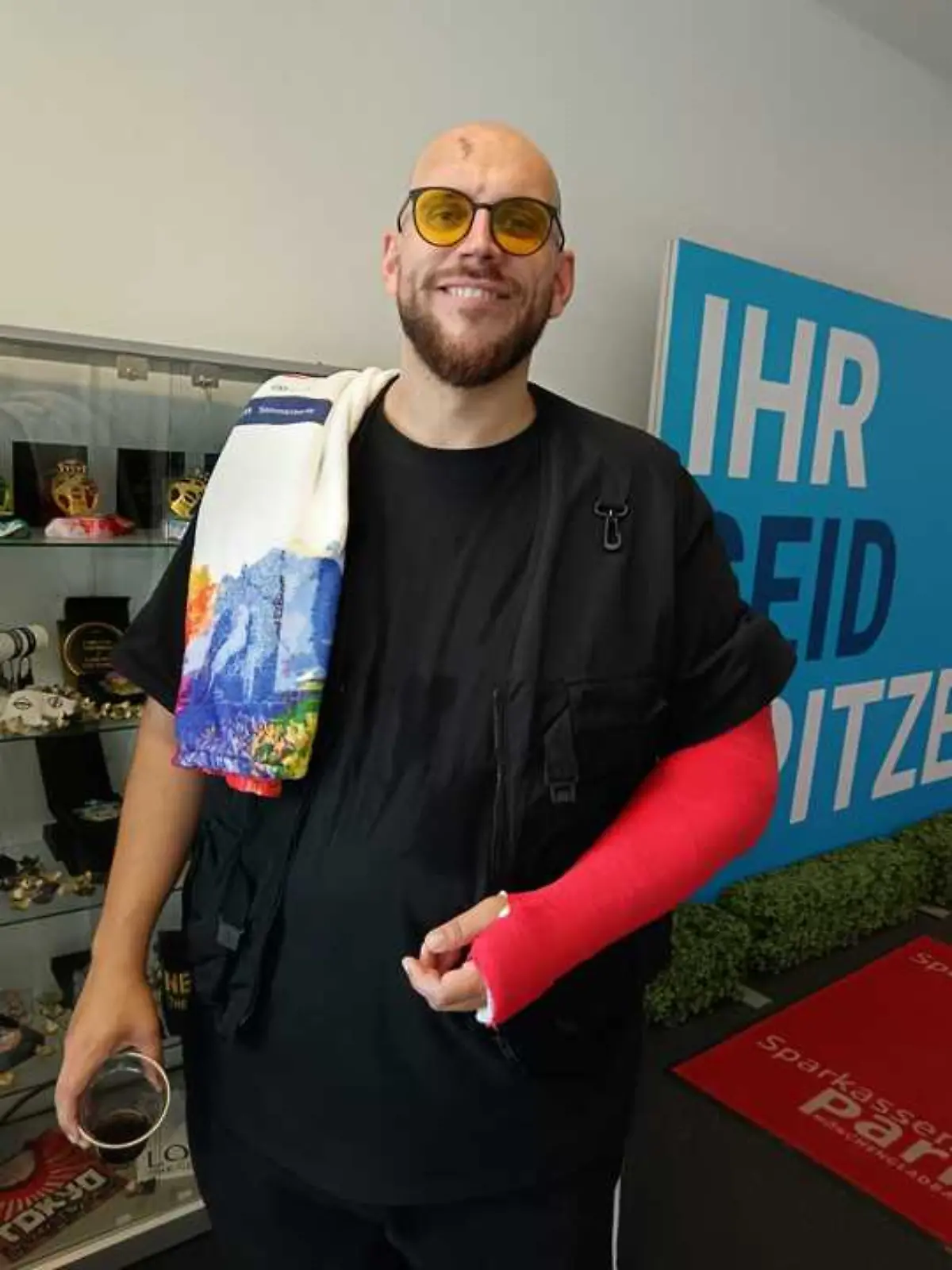 Bild zu: "Verletzter Rumbombe: „Das hätte wie bei Diogo Jota enden können!”"