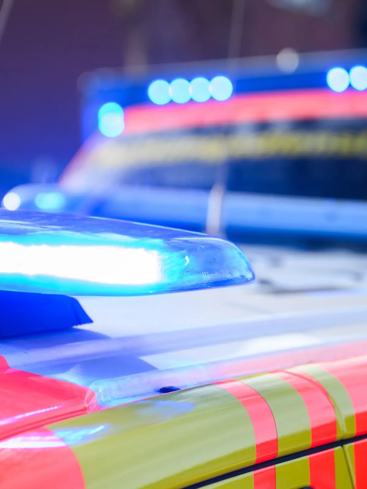 Bild zu: "Familie verunglückt auf A33 - Kleinkind stirbt"