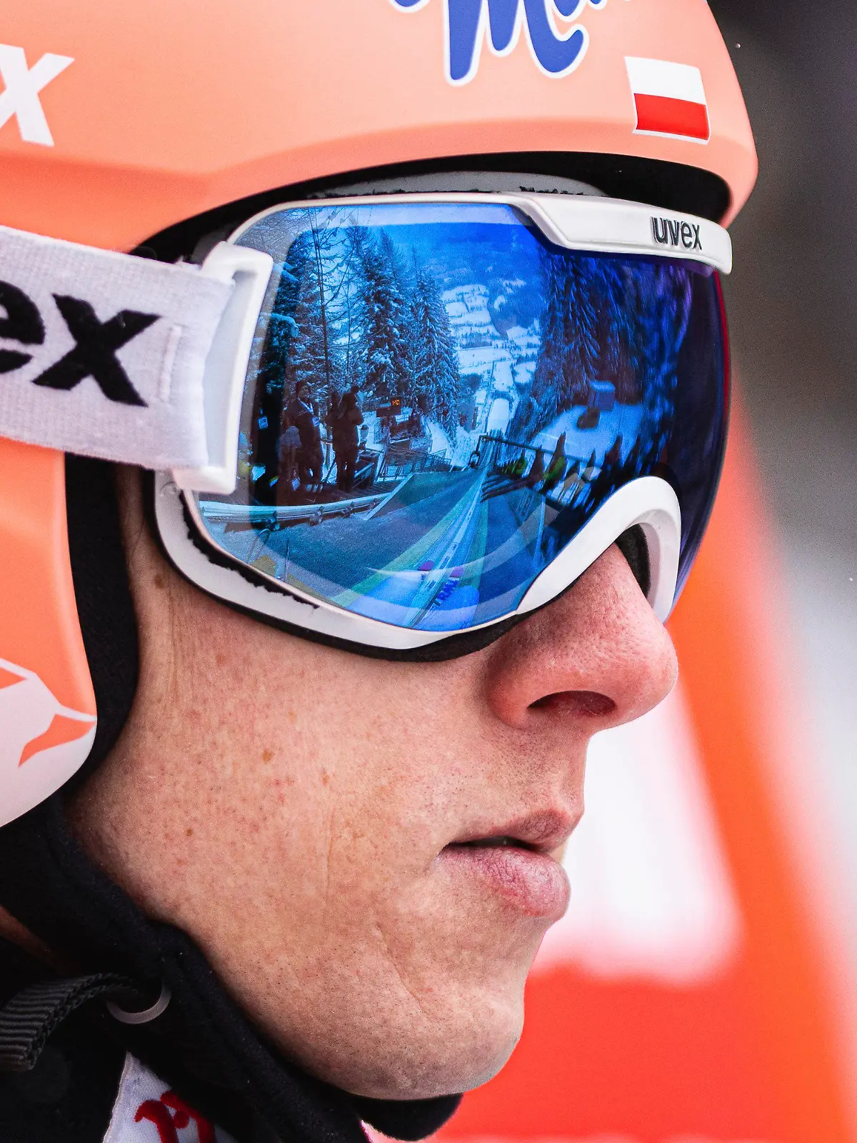 ARCHIV - 27.01.2023, Österreich, Bad Mitterndorf: Ski nordisch/Skispringen: Weltcup, Skifliegen, Herren, Training: David Kubacki aus Polen bereitet sich auf das Probespringen vor. Nun hat er die Saison vorzeitig beendet. (zu dpa: «Frau in Lebensgefahr: Skispringer Kubacki beendet Saison») Foto: Florian Schroetter/AP/dpa +++ dpa-Bildfunk +++