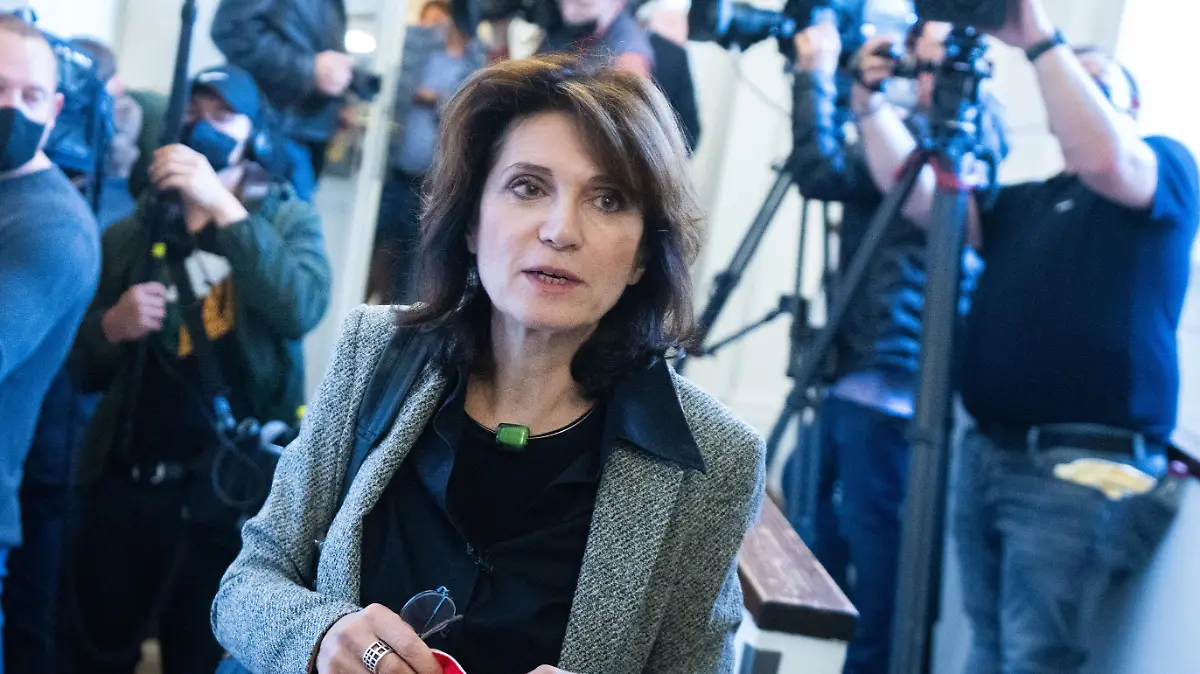 ABD0031_20221018 - WIEN - ÖSTERREICH: Anwältin Astrid Wagner am Dienstag, 18. Oktober 2022, anl. des Prozess-Auftaktes gegen mutmaßliche Unterstützer des Attentäters von Wien im Straflandesgericht Wien. - FOTO: APA/GEORG HOCHMUTH - 20221018_PD2715