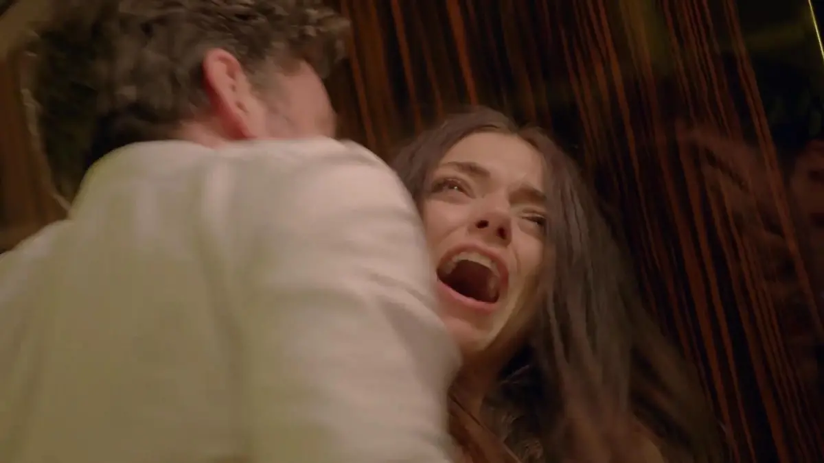 Spoiler: Aaron will Emily vergewaltigen Heftige GZSZ-Szenen