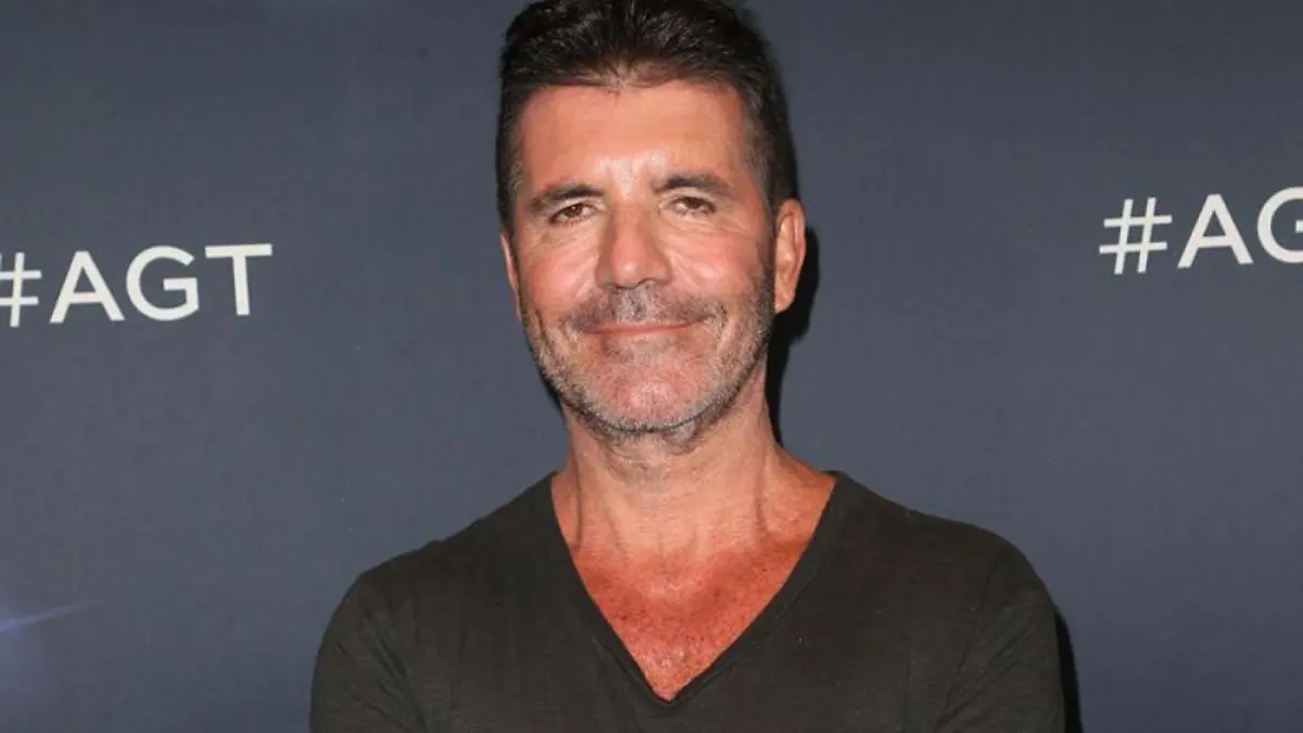 Simon Cowell musste sich auf Covid-19 testen lassen