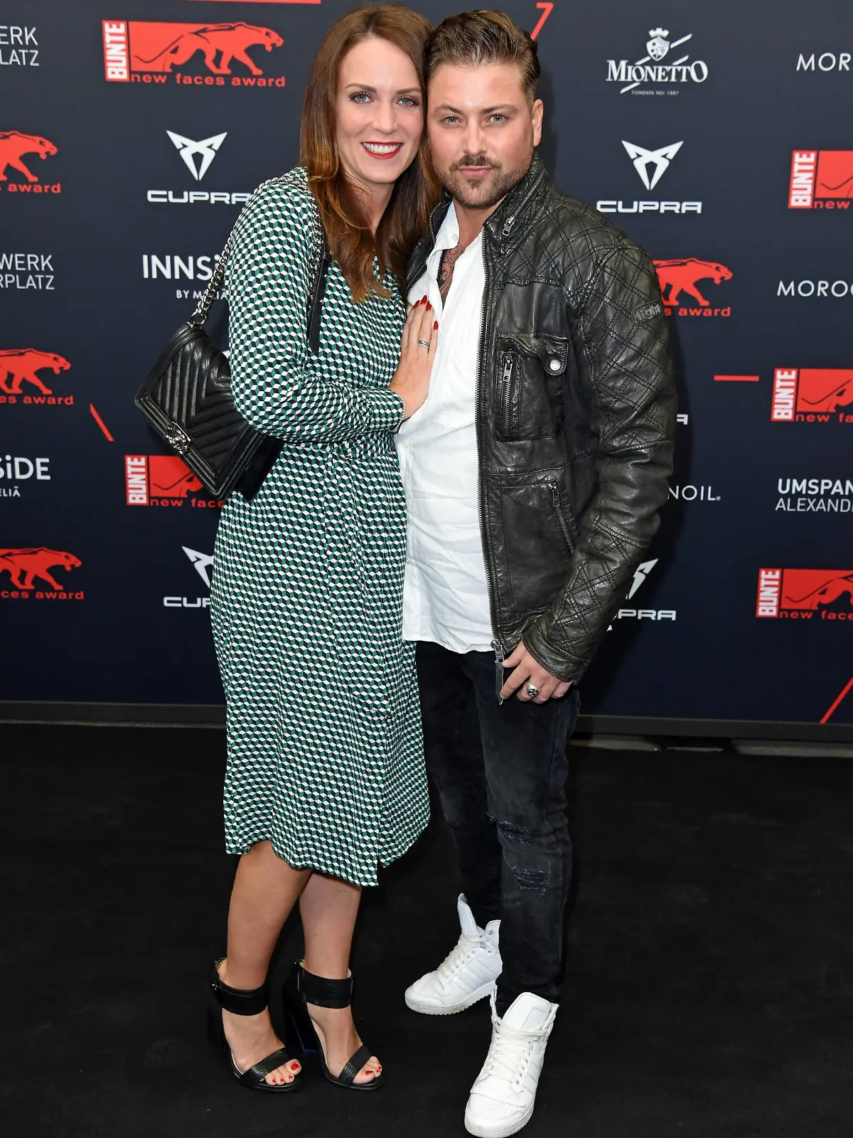  Felix von Jascheroff mit Ehefrau Bianca Bos - von Jascheroff beim BUNTE New Faces Award Film im Umspannwerk in Berlin am 02.05.2019 *** Felix von Jascheroff with wife Bianca Bos von Jascheroff at the BUNTE New Faces Award Film at the transformer station in Berlin on 02 05 2019