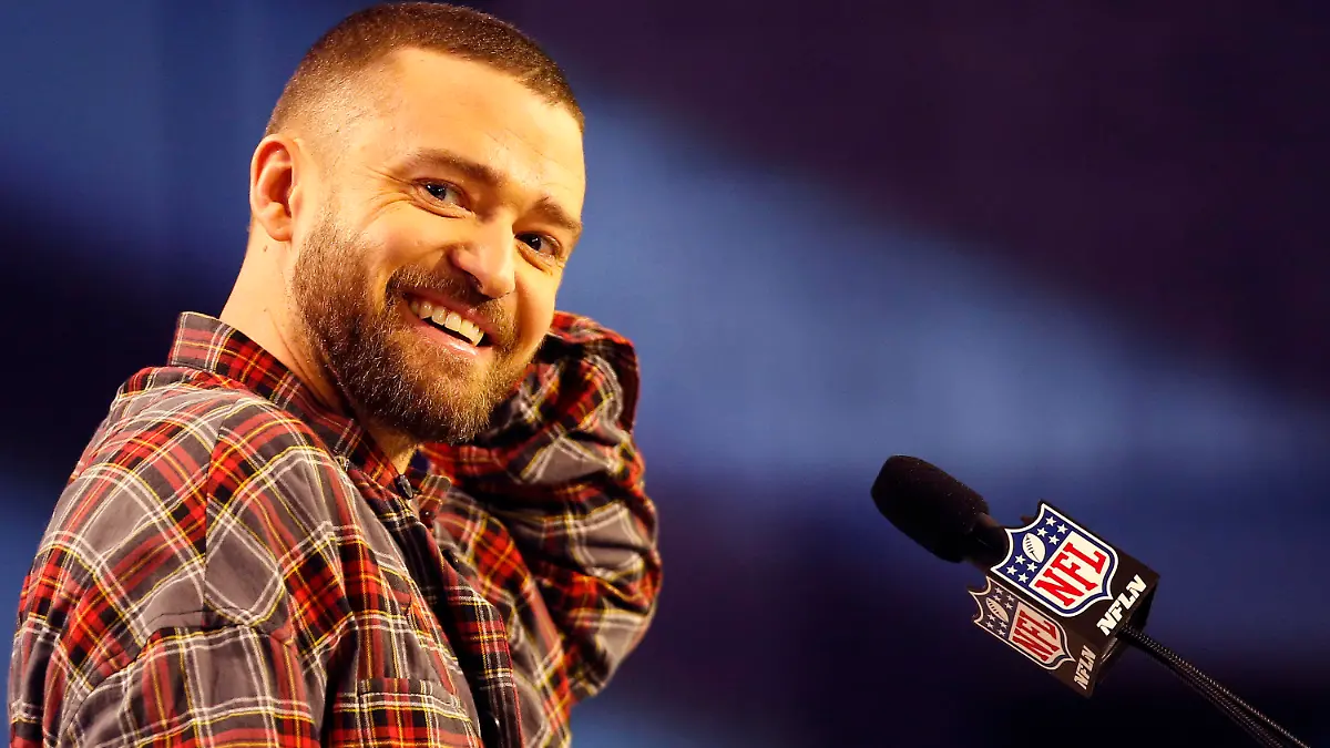 01.02.2018, USA, Minneapolis: Der US-Popmusiker Justin Timberlake auf einer Pressekonferenz. Er wird in der Halbzeit des 52. Super Bowl am 04.02.2018 auftreten. Zwei Tage nach seinem 37. Geburtstag und zwei Tage vor seinem Auftritt beim Super-Bowl-Spektakel präsentiert er sein viertes Studioalbum: «Man of the Woods». (zu dpa Albumveröffentlichung 2. Februar - Mehr Familie als Lagerfeuer: Justin Timberlakes «Man of the Woods» vom 02.02.2018) Foto: Charles Baus/CSM via ZUMA Wire/dpa +++ dpa-Bildfunk +++