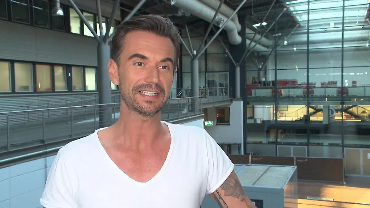 Das kommt jetzt auf DSDS-Sieger Ramon Roselly zu Harte Zeit im Anmarsch