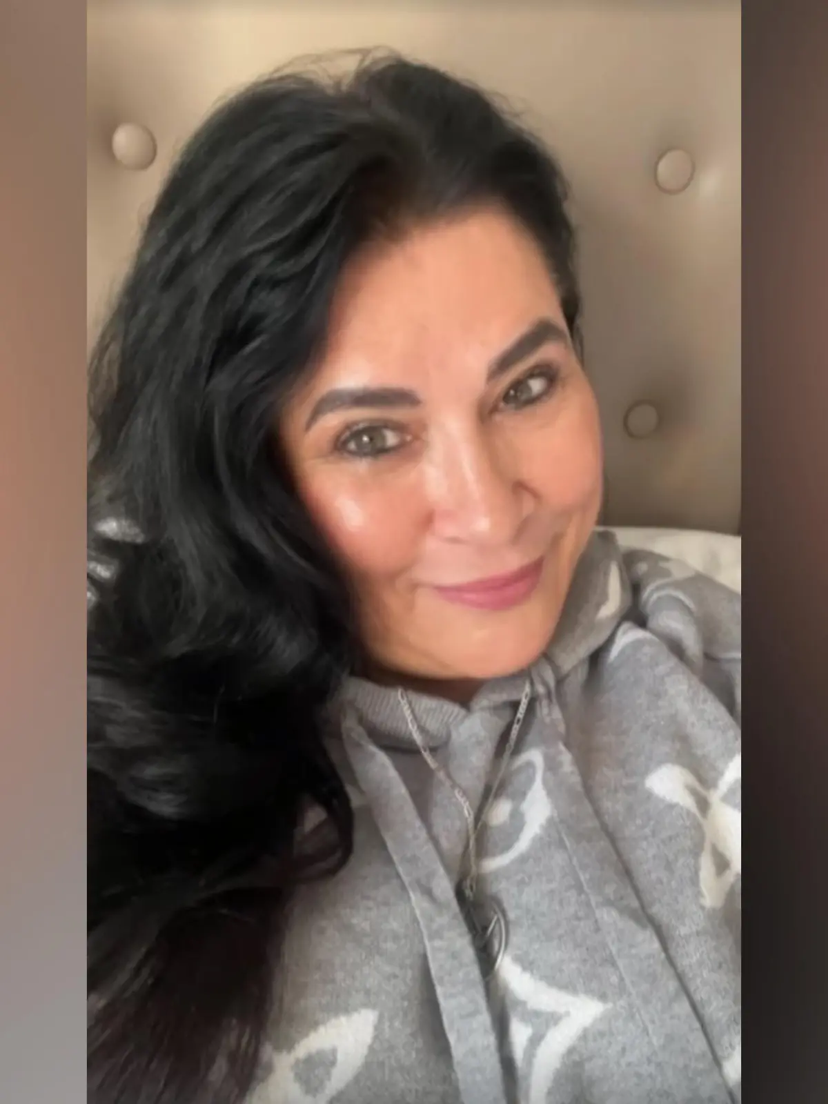 Iris Klein kann nach dem Drama mit Noch-Ehemann Peter Klein wieder lachen. Quelle: instagram/iris_klein_mama_