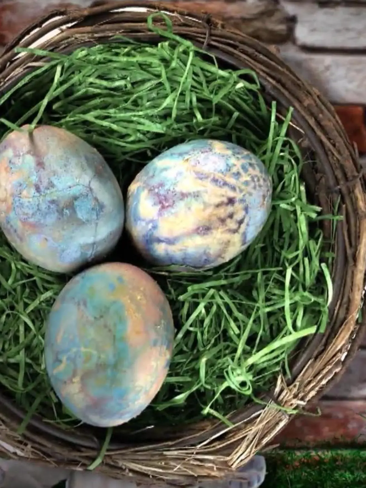 Bild zu: "Eier färben: Lustige DIY-Hacks im Test"
