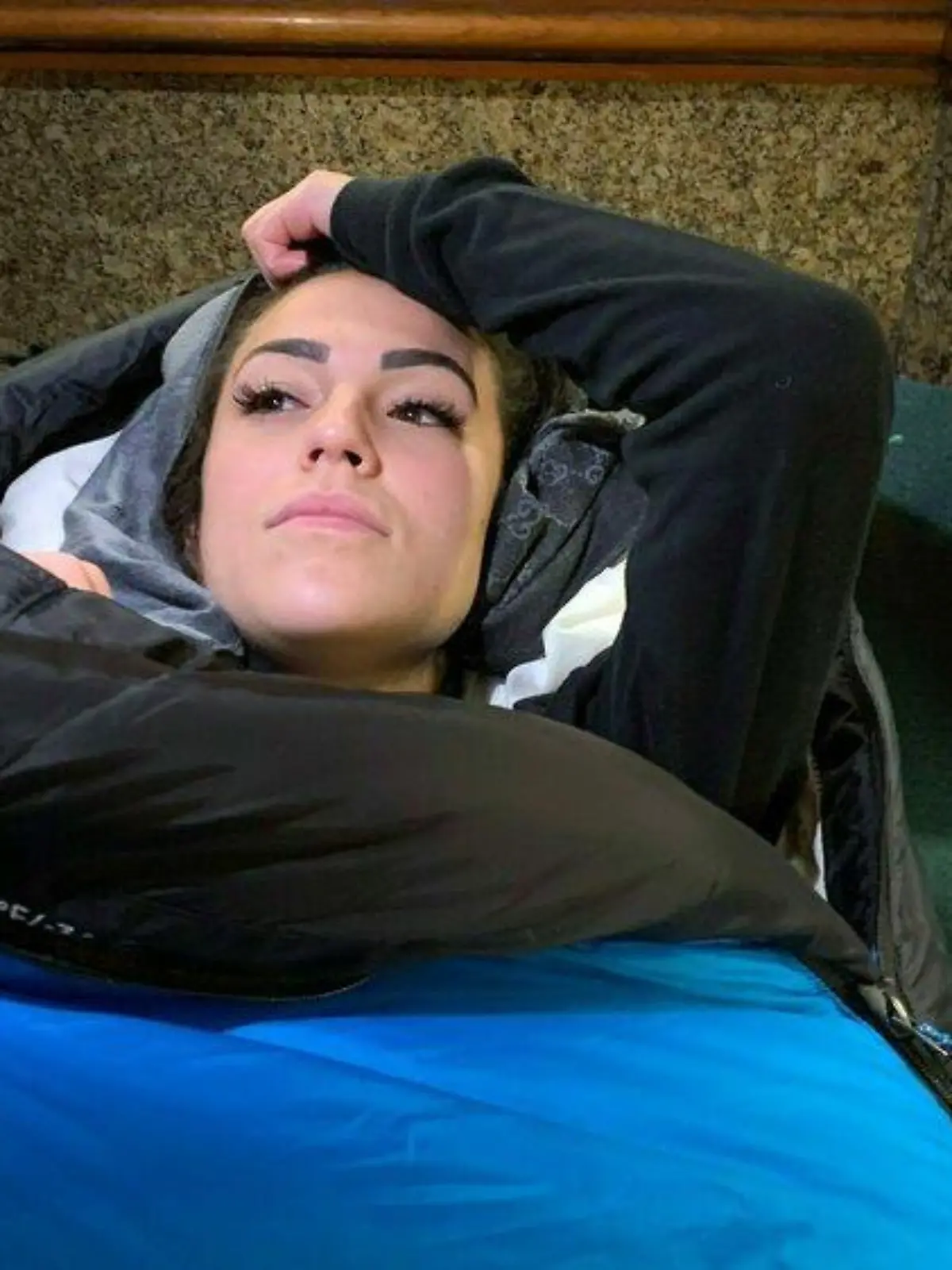 Für ein TV-Sozialexperiment ziehen drei Promis auf die Straße