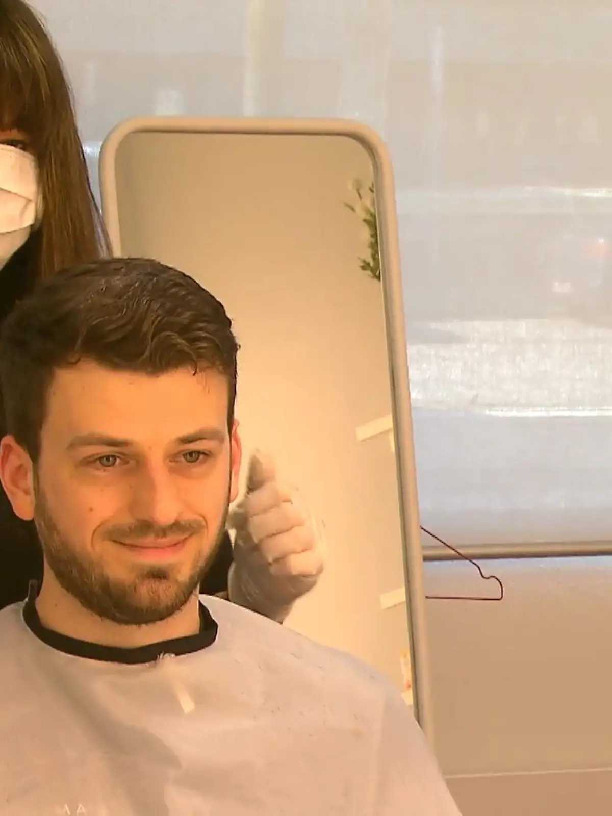 Bild zu: "So einfach schneiden Sie seine Haare"