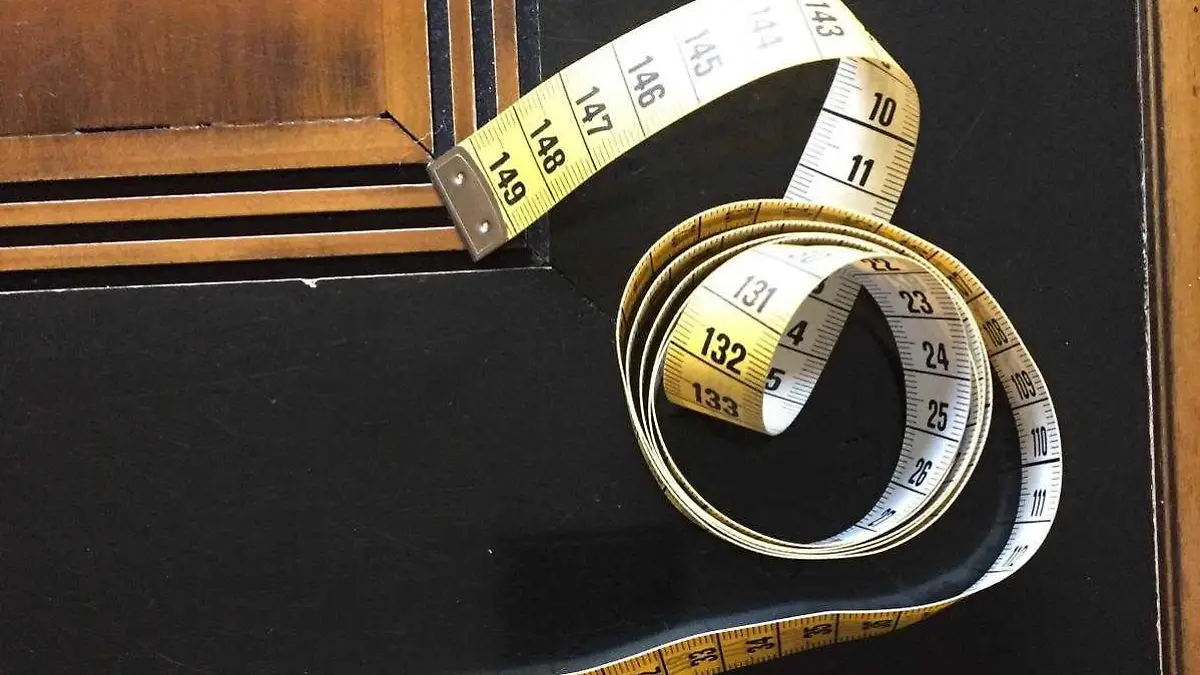Das Maßband liegt immer noch bei den Eltern zuhause.